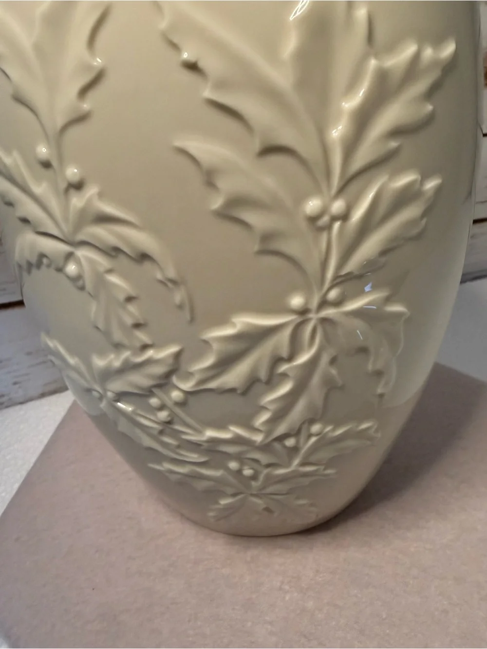 Lenox Legacy Edition Winter Seasonal Vase Cardinals & Holly Limited Edition COA